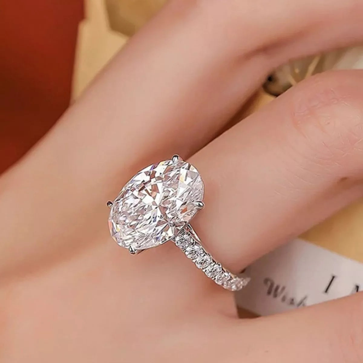 3 Karat 925 Sterling Silber Moissanit Oval Ring