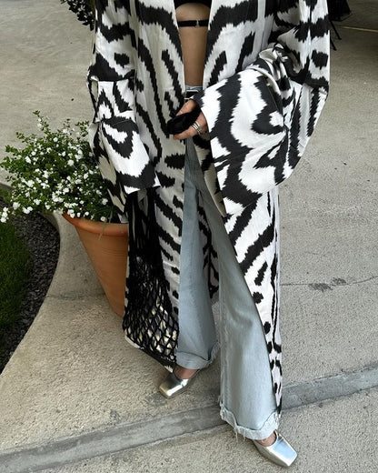 Casual Ethnic Black and White Long Kimono