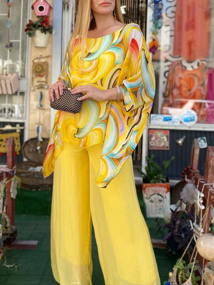 Zweiteiliges Anzugset mit farbenfrohem Chiffon-Print