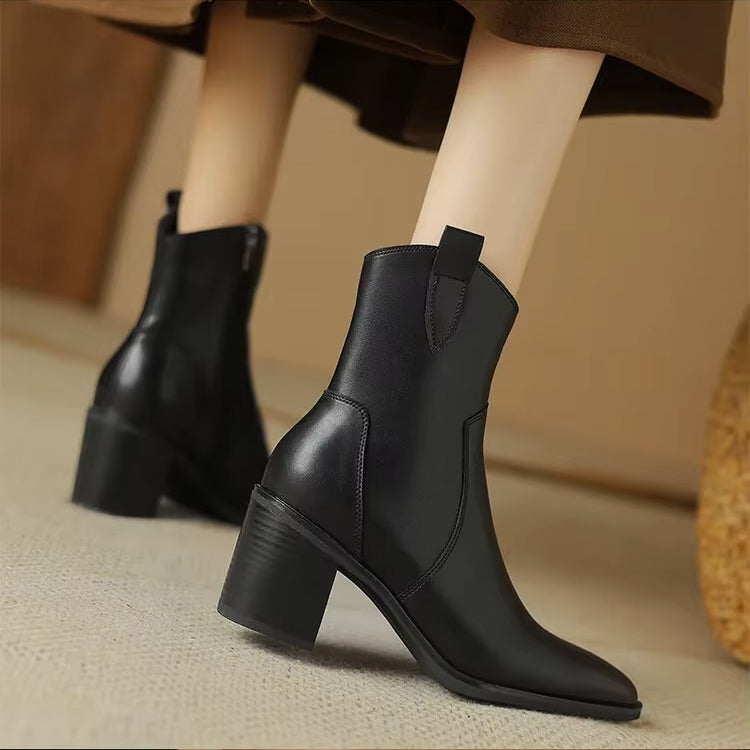 Ardora Timeless Leather Ankle Boots