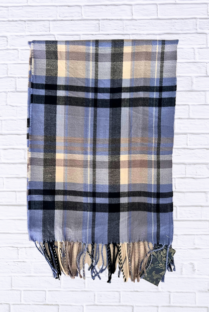 Chic Plaid Scarf – Cozy, Trendy, and Timeless Style