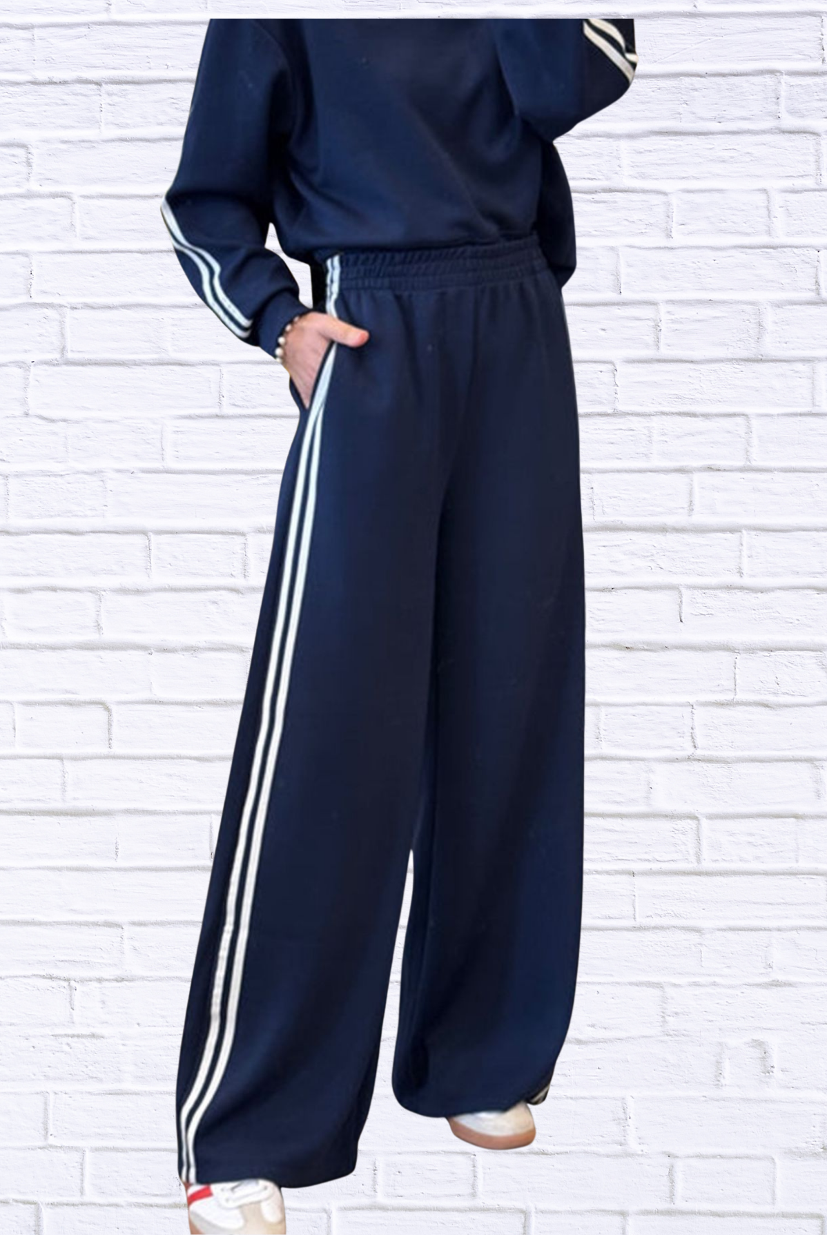 Striped Detail Crewneck Top and Elastic Sweatpants 2pcs Set
