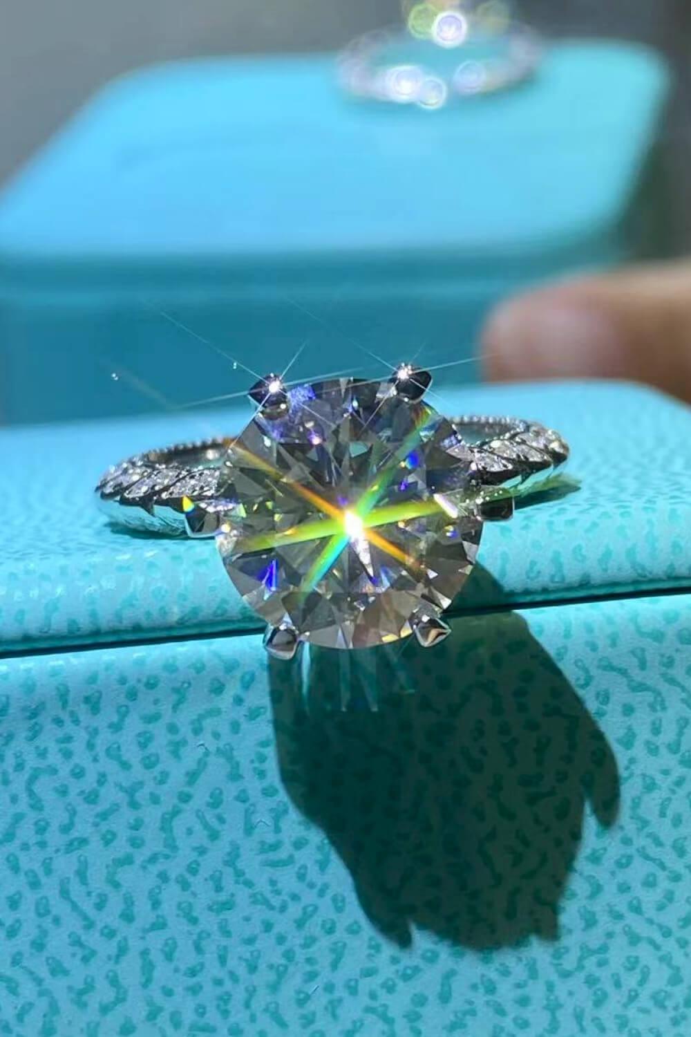 Blue Zone Planet | Forever Love Side Stone Moissanite Ring