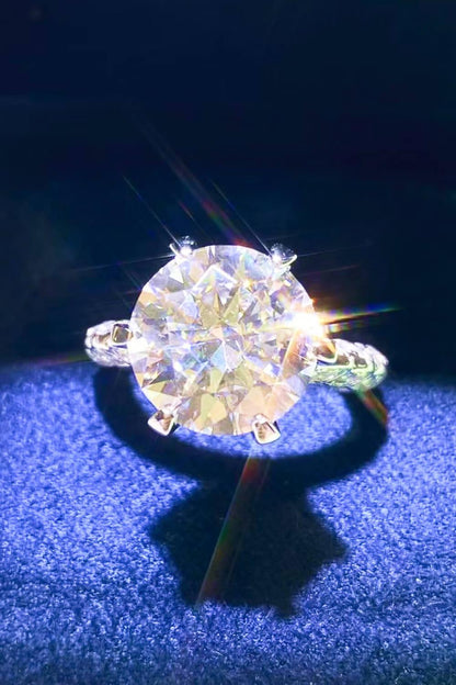 Blue Zone Planet | Forever Love Side Stone Moissanite Ring