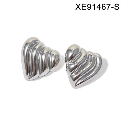 Minimalist Wavy Heart-Shaped Stud Earring Waterproof