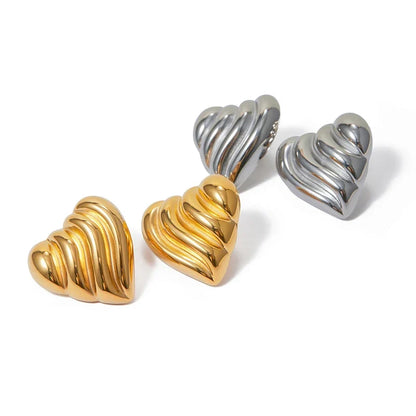 Minimalist Wavy Heart-Shaped Stud Earring Waterproof