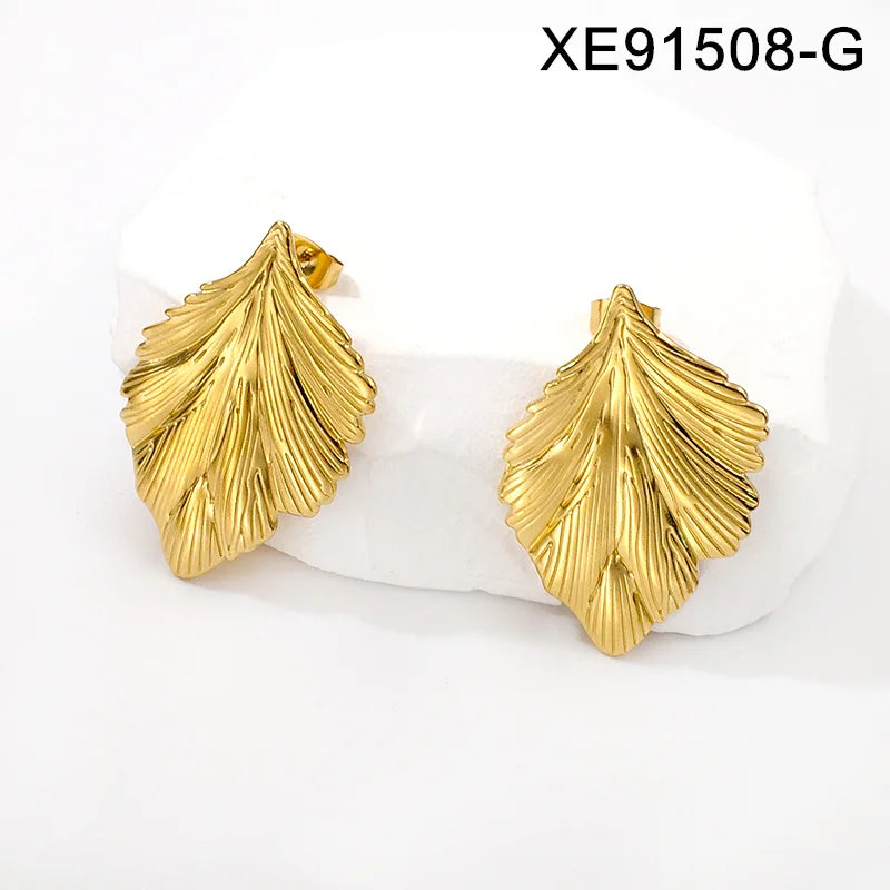 Leaf Pendant Link Chain Necklace and Earrings Sets