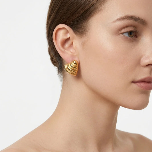 Minimalist Wavy Heart-Shaped Stud Earring Waterproof
