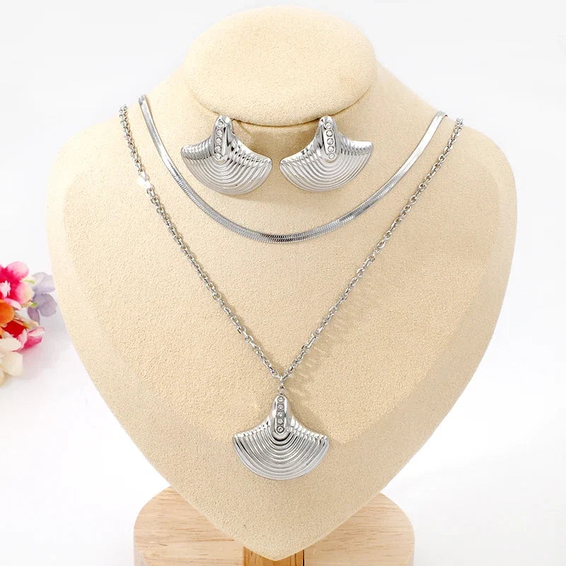 18K Gold Plated Diamond Shell Layered Chain Necklace Earrings Set