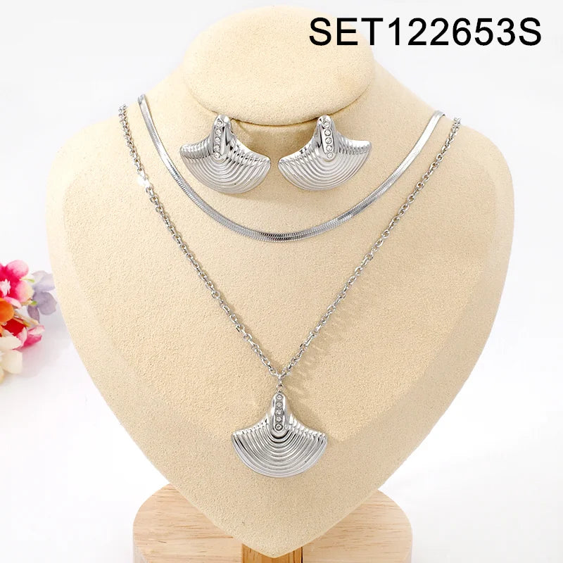 18K Gold Plated Diamond Shell Layered Chain Necklace Earrings Set