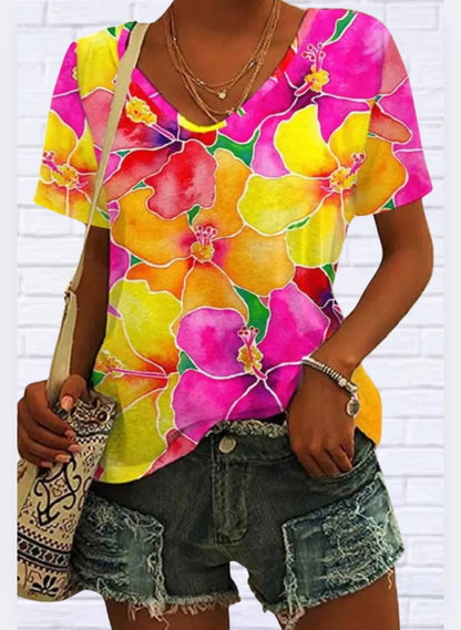 Short Sleeve T-Shirt with Digital Floral Print – Casual Spring/Summer Must-Have