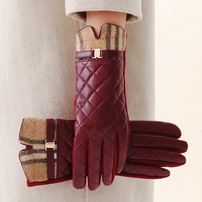 Sofia Amoretti Winter Gloves with Checkered Cuff