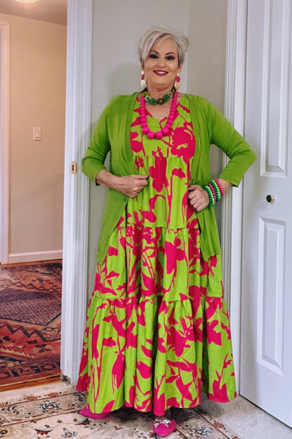 Elegant Sleeveless Vacation Dress – Bold, Vibrant, and Effortlessly Chic