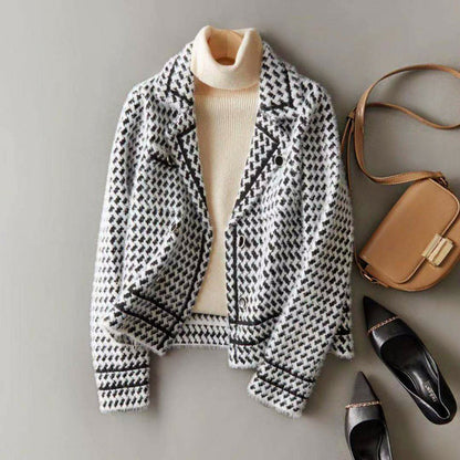 Women’s Cropped Buttoned Jacket with Houndstooth Pattern