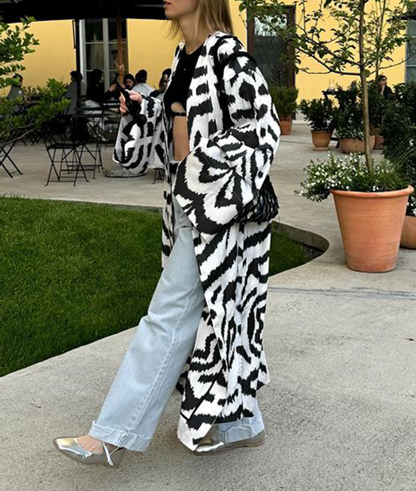 Casual Ethnic Black and White Long Kimono