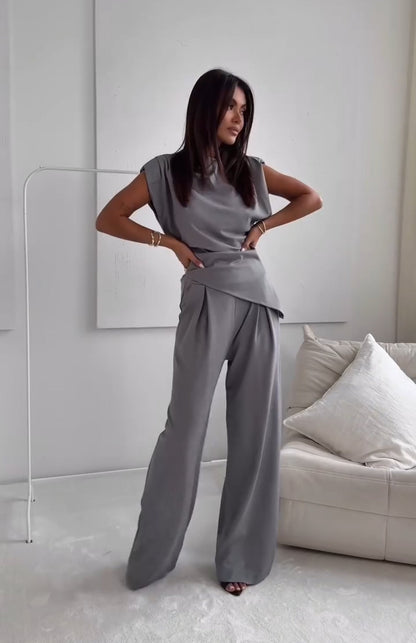 Solid color irregular suit