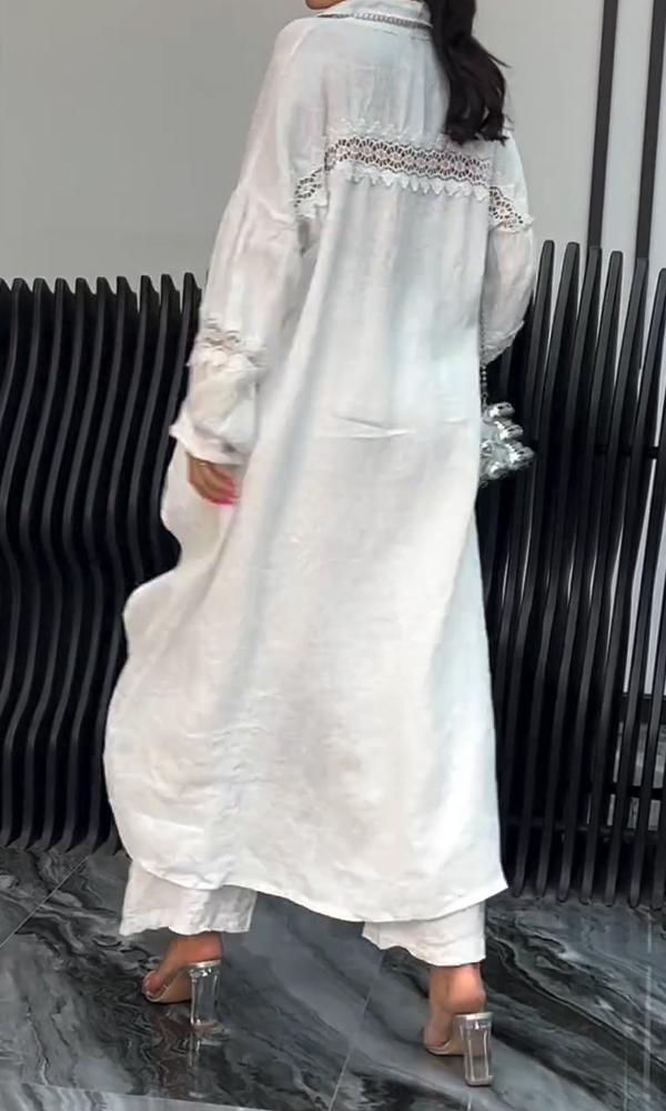 Ensemble haut à manches longues et pantalon à ourlet irrégulier