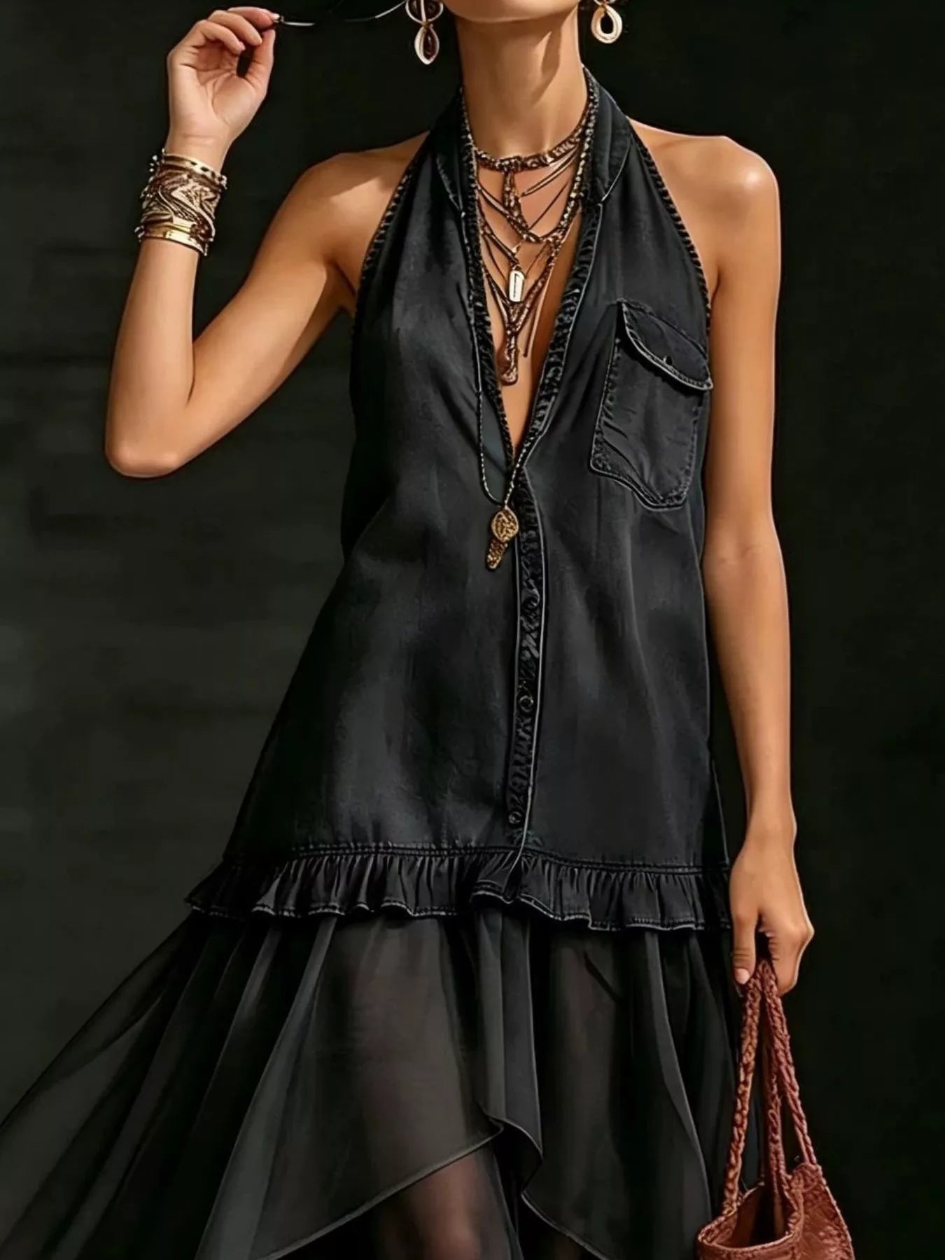 Maxikleid mit Rüschen und Neckholder