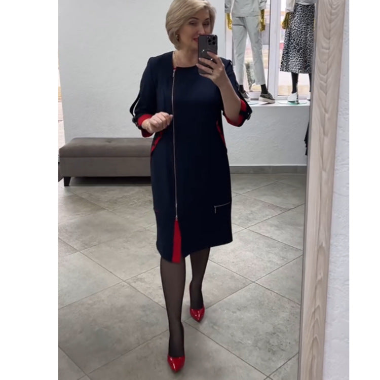 Robe longue à col ras du cou et fermeture éclair sur le côté