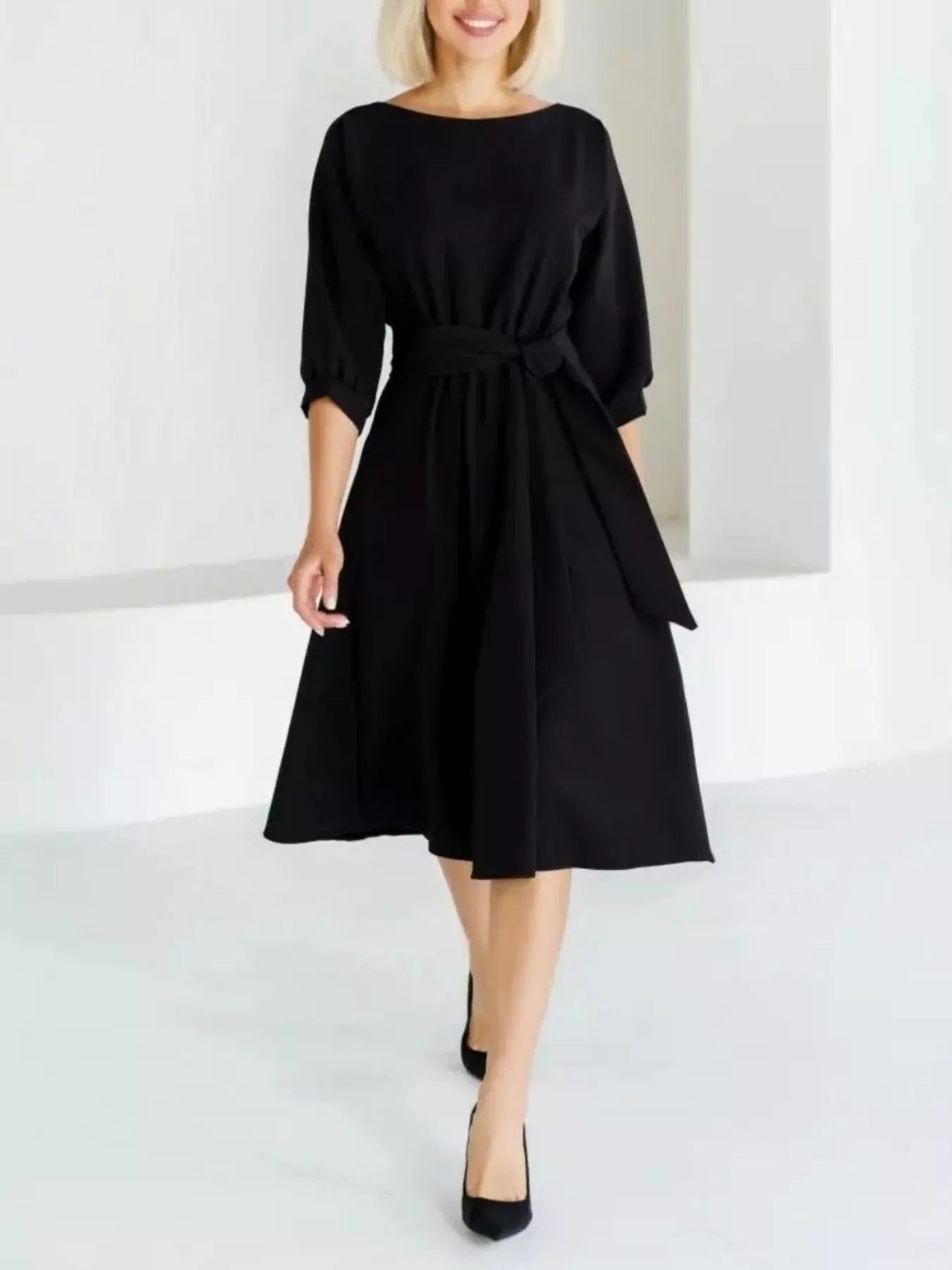Elegant Belted Waist Midi Dress