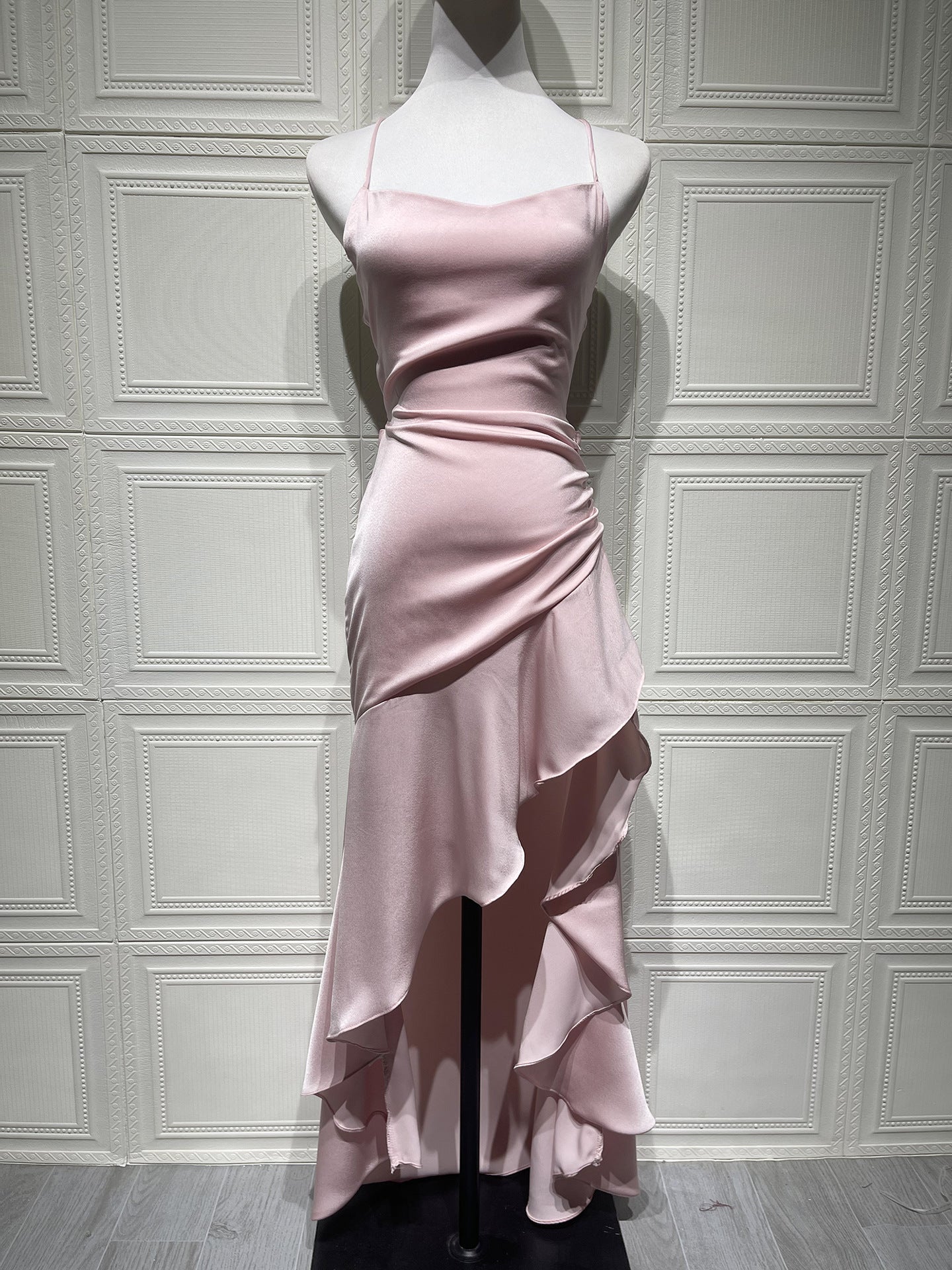 Robe longue en satin