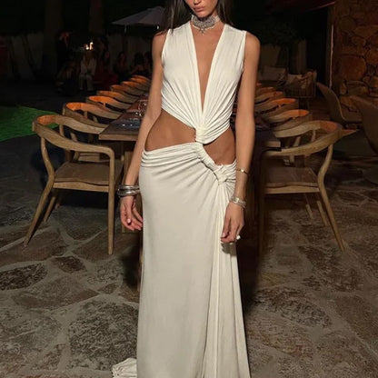 Maxikleid mit V-Ausschnitt, Cut-Outs und Schlitz