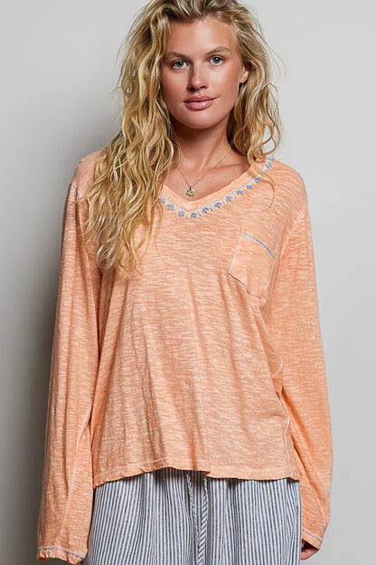 POL Contrast Stitch V-Neck Lightweight Knit Long Sleeve Top
