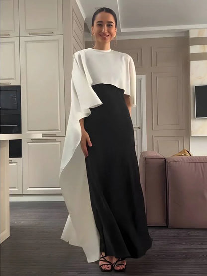 Ensemble deux pièces avec jupe à encolure ras du cou et châle contrasté