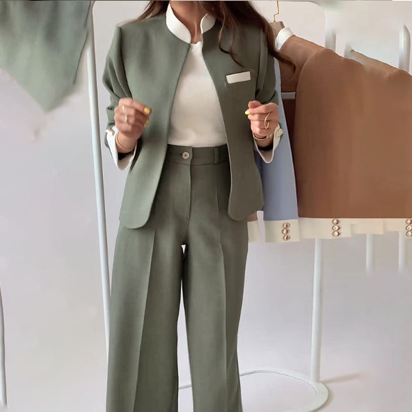 Blazer patchwork élégant pour femme avec col montant et pantalon